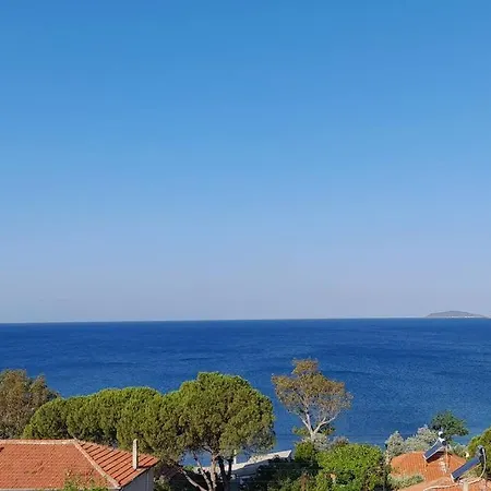Stylish 3 With Amazing Sea Views *