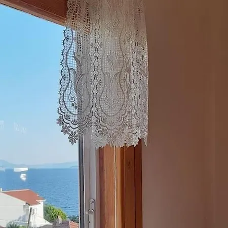 Stylish 3 With Amazing Sea Views